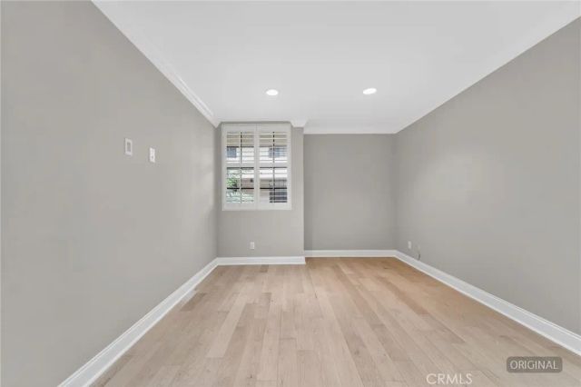 750 N Kings 114, West Hollywood, CA 90069