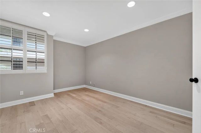 750 N Kings 114, West Hollywood, CA 90069