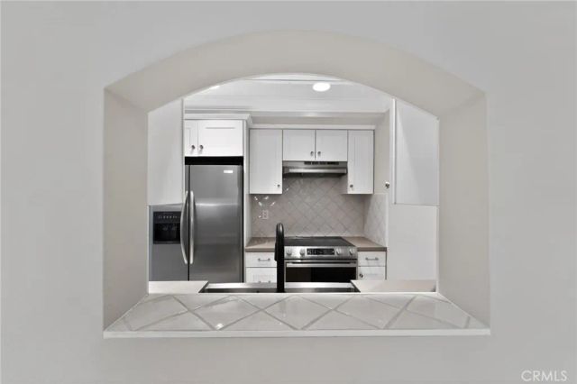 750 N Kings 114, West Hollywood, CA 90069
