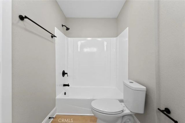 750 N Kings 114, West Hollywood, CA 90069
