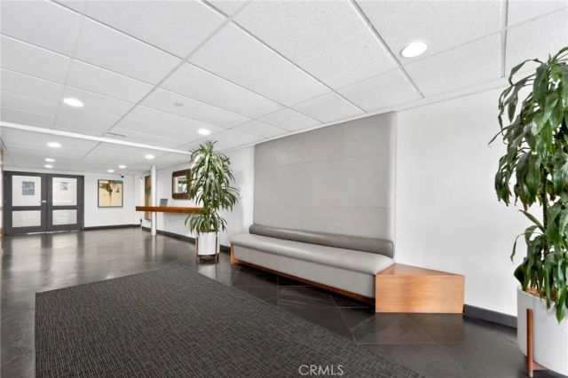 750 N Kings 114, West Hollywood, CA 90069