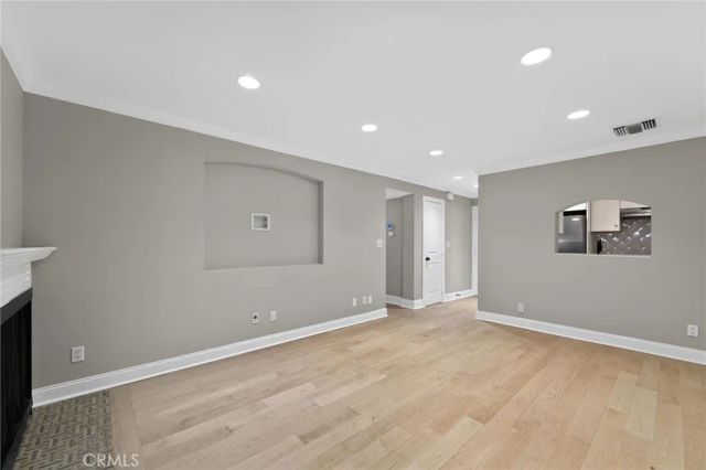 750 N Kings 114, West Hollywood, CA 90069
