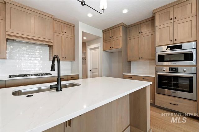 797 W Buroak Dr., Meridian, ID 83642