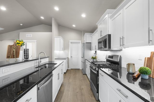 3579 N Tansy Pl, Star, ID 83669