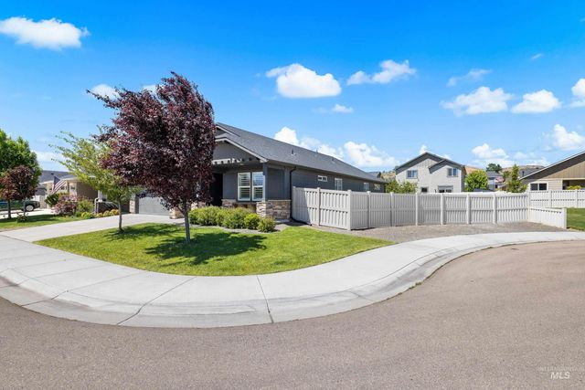 3579 N Tansy Pl, Star, ID 83669