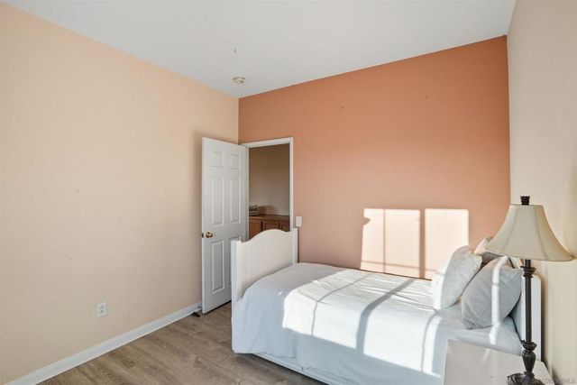 1125 Midnight Way, Oceanside, CA 92057