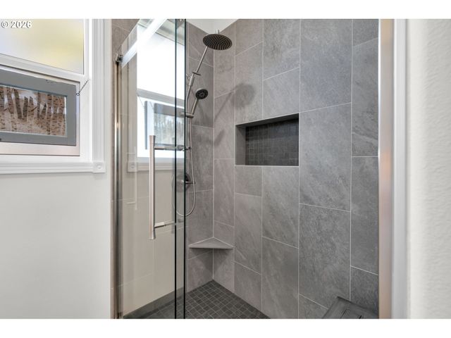 2524 Nw 25TH Ave, Camas, WA 98607