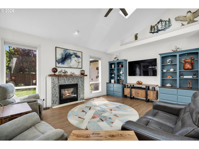 2524 Nw 25TH Ave, Camas, WA 98607