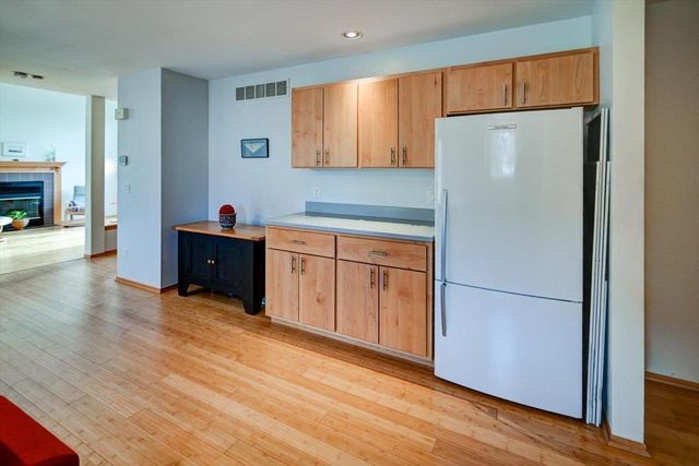 5 Norwalk Circle, Madison, WI 53717