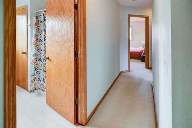 5 Norwalk Circle, Madison, WI 53717