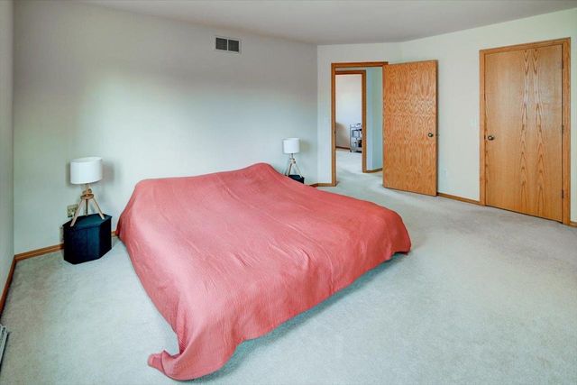 5 Norwalk Circle, Madison, WI 53717