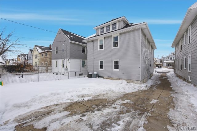 74 Eiseman Avenue, Tonawanda, NY 14217