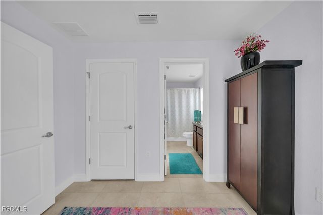 4344 NE 9th CT, Cape Coral, FL 33909