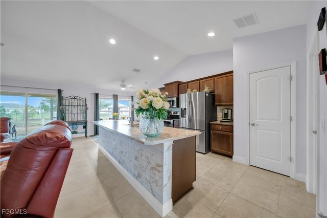 4344 NE 9th CT, Cape Coral, FL 33909