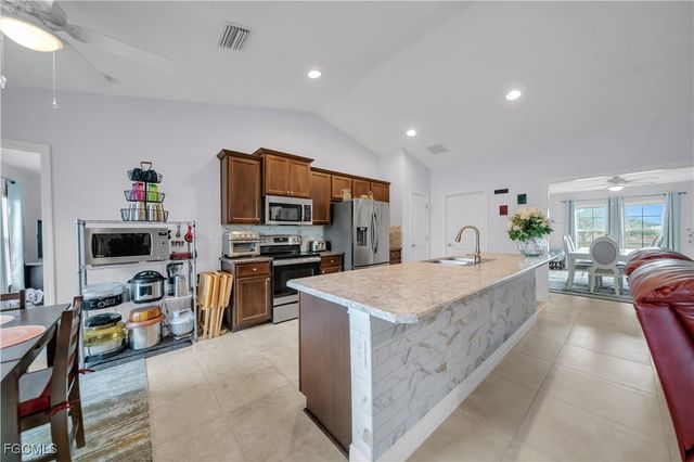 4344 NE 9th CT, Cape Coral, FL 33909