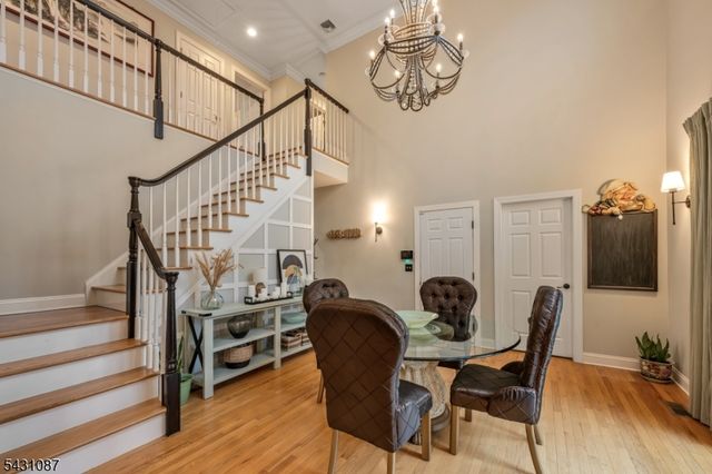 5 Sherwood Ct, Randolph Twp., NJ 07869