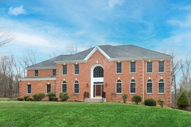 5 Sherwood Ct, Randolph Twp., NJ 07869