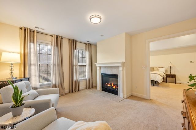 5 Sherwood Ct, Randolph Twp., NJ 07869