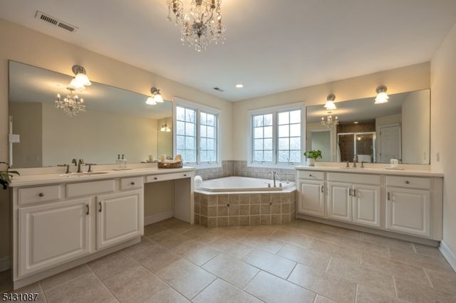 5 Sherwood Ct, Randolph Twp., NJ 07869