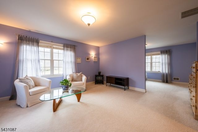 5 Sherwood Ct, Randolph Twp., NJ 07869