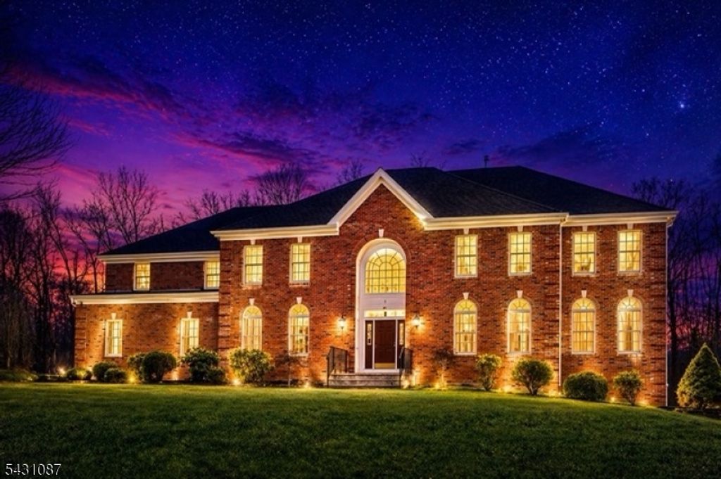 5 Sherwood Ct, Randolph Twp., NJ 07869