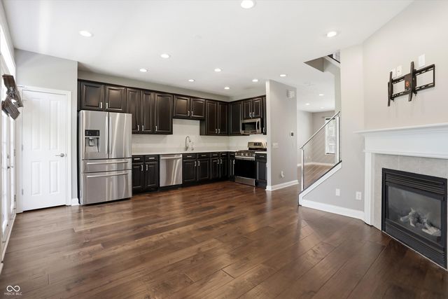 358 E Ohio Street, Indianapolis, IN 46204