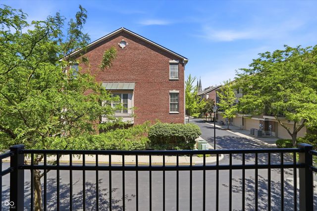 358 E Ohio Street, Indianapolis, IN 46204