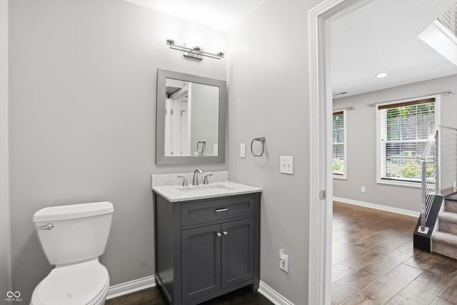 358 E Ohio Street, Indianapolis, IN 46204