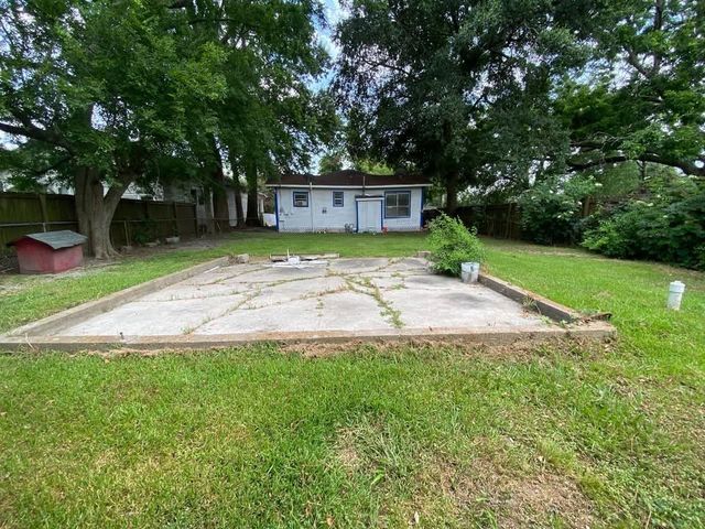 616 Elgie Street, Beaumont, TX 77705