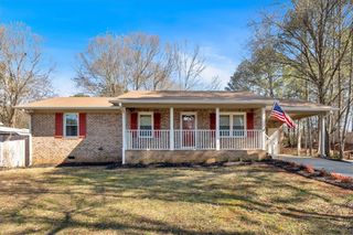 24 PINE GROVE Road, Cartersville, GA 30120