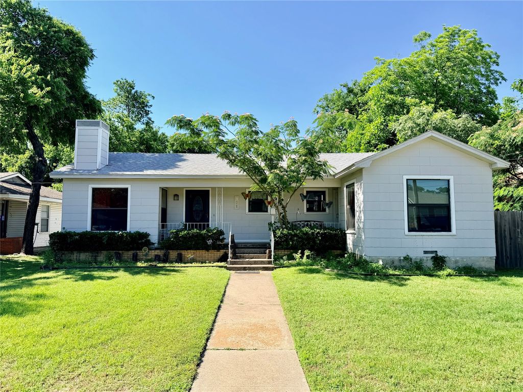 701 W Mulberry Street, Denton, TX 76201