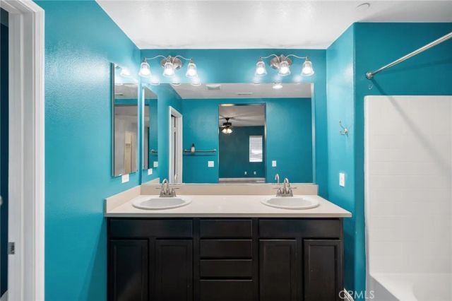 37330 Paseo Tulipa, Murrieta, CA 92563