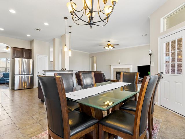 4925 Breezewind Lane, Fort Worth, TX 76123