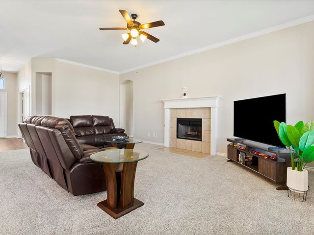 4925 Breezewind Lane, Fort Worth, TX 76123