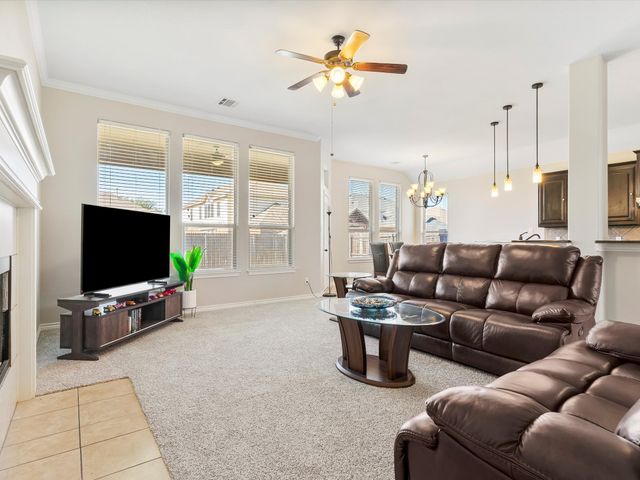 4925 Breezewind Lane, Fort Worth, TX 76123