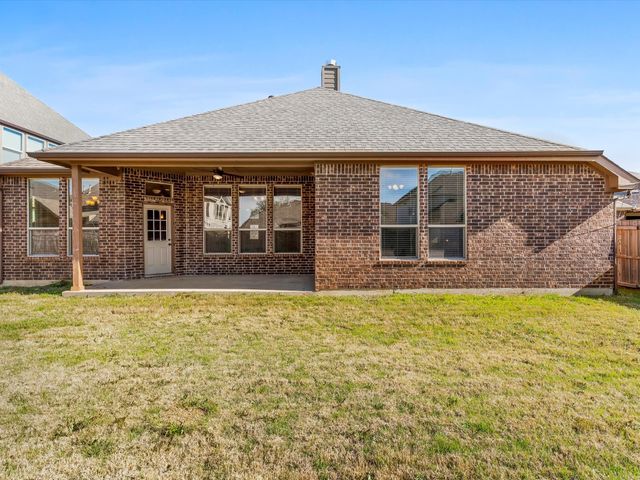4925 Breezewind Lane, Fort Worth, TX 76123