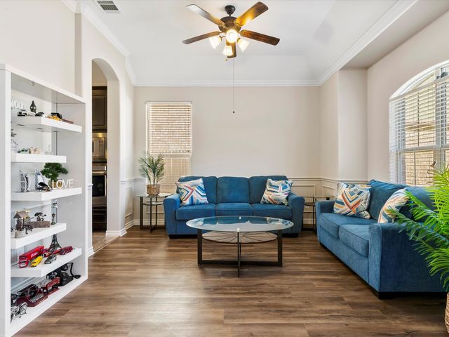 4925 Breezewind Lane, Fort Worth, TX 76123