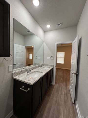351 EMMA DR, New Braunfels, TX 78130