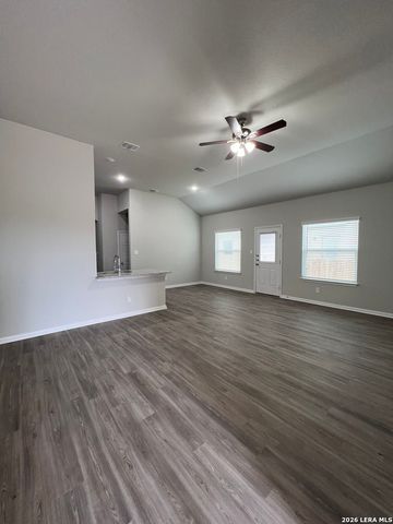 351 EMMA DR, New Braunfels, TX 78130