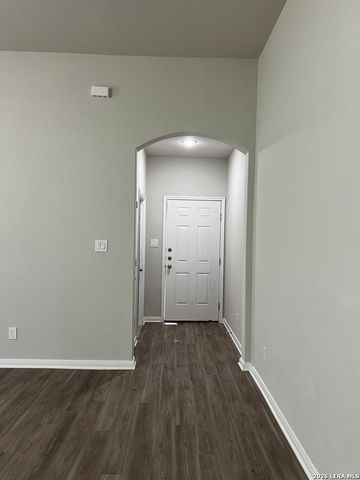 351 EMMA DR, New Braunfels, TX 78130