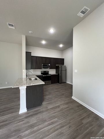 351 EMMA DR, New Braunfels, TX 78130