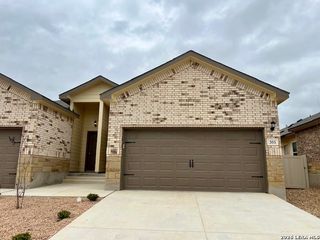 351 EMMA DR, New Braunfels, TX 78130
