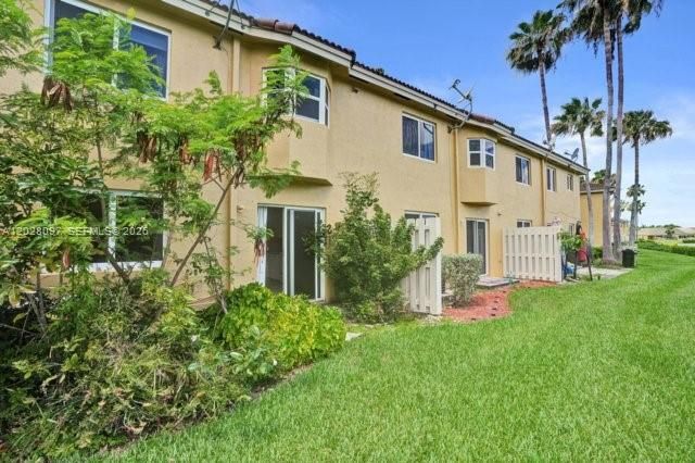 975 NE 34th Ave 103, Homestead, FL 33033