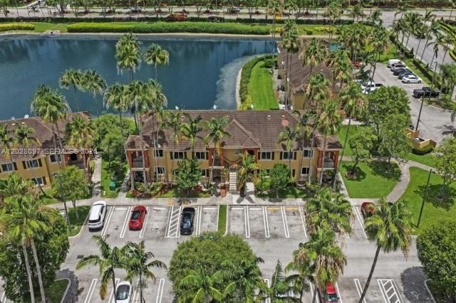 975 NE 34th Ave 103, Homestead, FL 33033