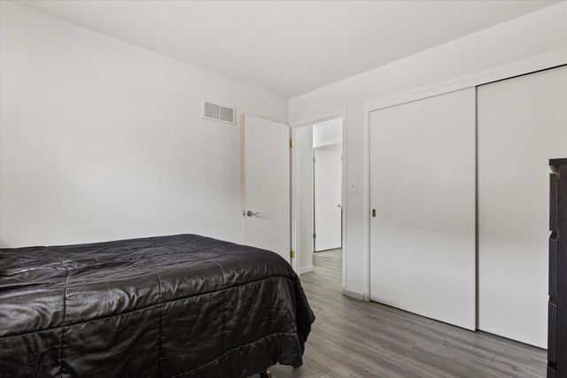 8106 48th AVENUE, Kenosha, WI 53142