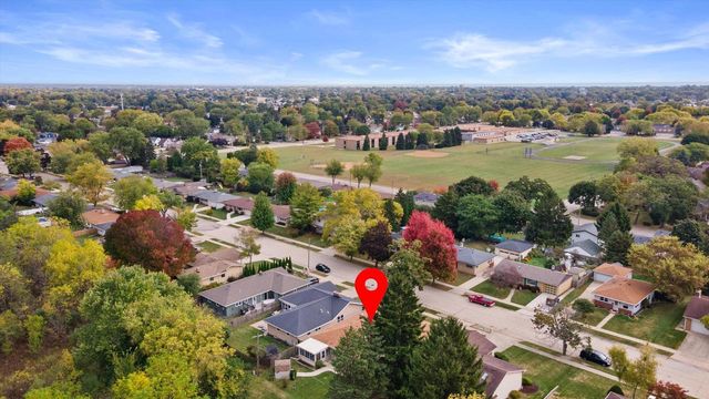 8106 48th AVENUE, Kenosha, WI 53142