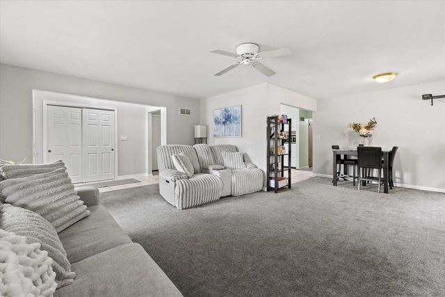 8106 48th AVENUE, Kenosha, WI 53142