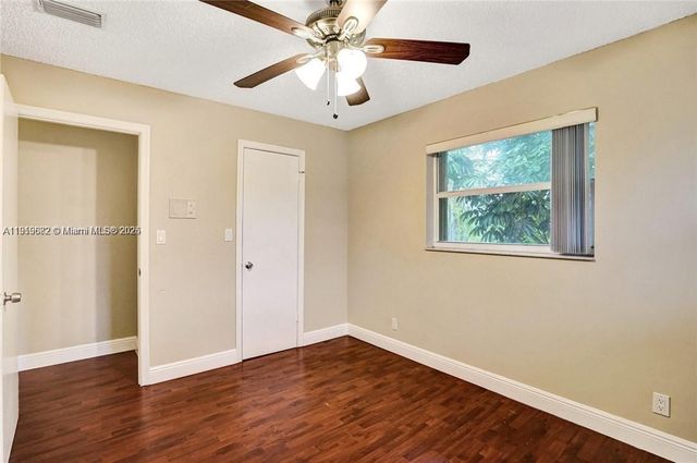 8002 SW 5th St, North Lauderdale, FL 33068