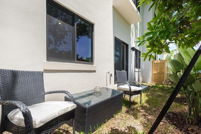 1036 NE 33rd Street 1036, Oakland Park, FL 33334