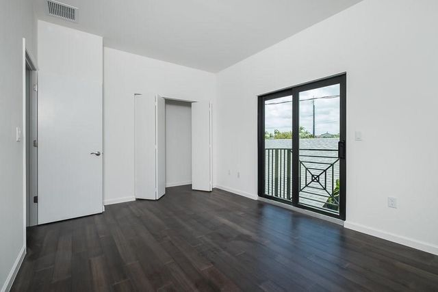 1036 NE 33rd Street 1036, Oakland Park, FL 33334